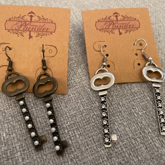 Key earrings - Picture 1 of 3